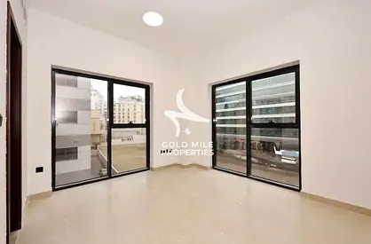 30 Days Free - Brand New Building - Only for Family - Closed Kitchen