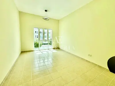 Spacious | Near Metro | Vacant | Flexible payment