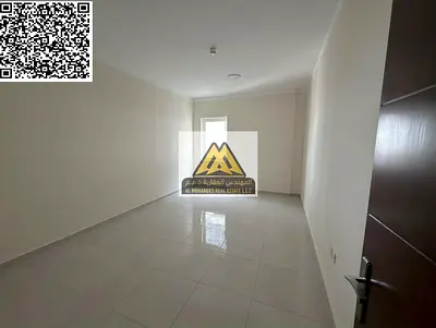 شقة للإيجار في موقع مميز جداً بالجرف 2 على شارع الشيخ عمار مباشرة بمساحات كبيرة وتصميم عملي مع بلكونة وخدمات متكاملة وسهولة الوصول للشارقة ودبي