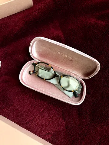 Miu Miu sunglass