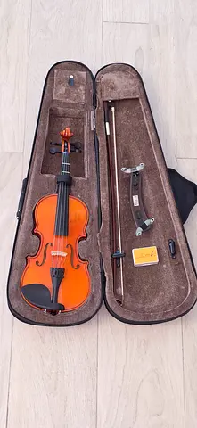 Student violin 1/4