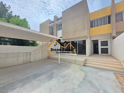 Compound villa 4BHK with maid room for rent