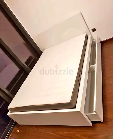 Ikea malm queen size bed frame with matters