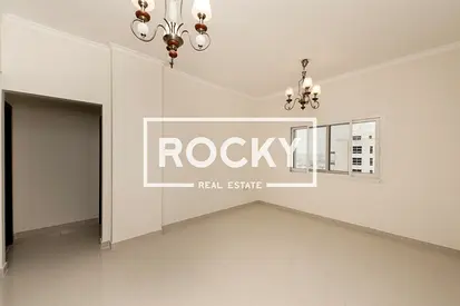 Very Spacious 1 B/R with Covered Parking | Warsan 4