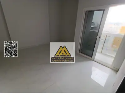 شقة غرفتين وصالة بالجرف 3 عجمان بناية جديدة بلكونة اطلالة مفتوحة تكييف مركزي قرب السوق الصيني 40000 درهم 4 دفعات سهل المخرج للشارقة ودبي