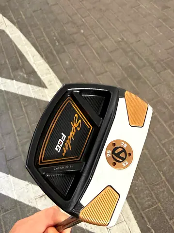Golf putter