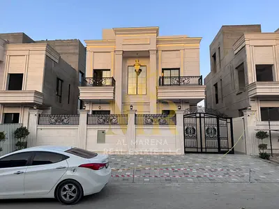 فيلا كلاسيك للبيع بموقع متميز وواجهه حجر بالكامل وتشطيبات راقيه مع سعر شامل رسوم التسجيل مع توزيع ممتاز للمساحات الداخليه . تملك حر لجميع الجنسيات فيل