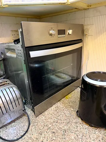 Built-in stainless steel electric oven - good working condition