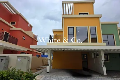 Single Row | Close To Lagoon | Corner Unit