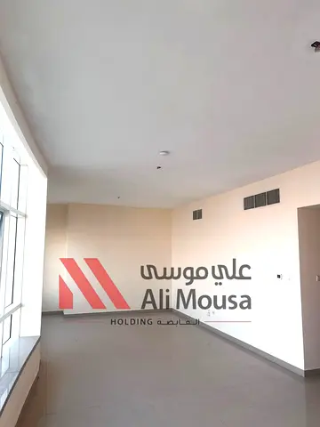 🌟 Spacious 2BHK + Maid Room | Full Sea View | Swimming Pool | Prime Location – Only AED 60,000/Yea