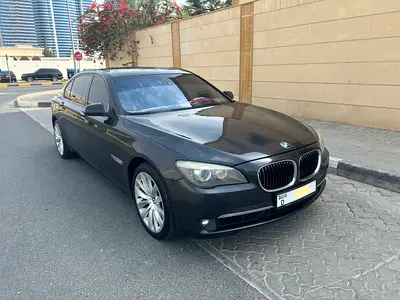 BMW 740i Exclusive 2009 GCC Specs - Well Maintained