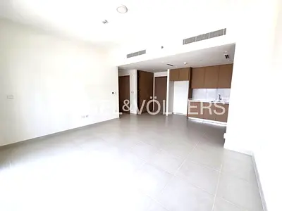EXCLUSIVE | Brand New | Chiller Free | Vacant