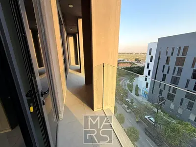 🏡 شقة عصرية للإيجار - غرفتين نوم وصالة - تراز،