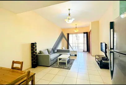 Spacious Furnished Bright Unit | Monthly Bills Included