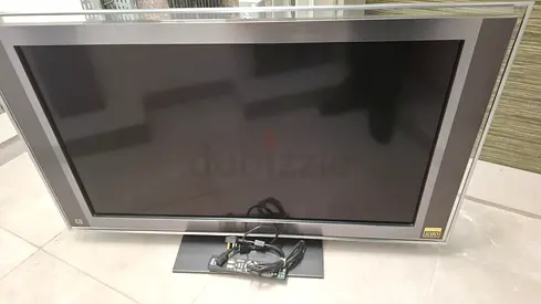32-inch LED TV with Stand (Good Working Condition)