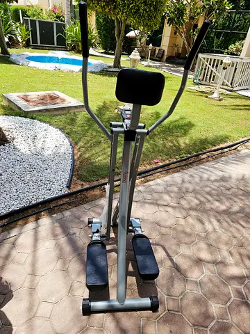 Sunny Health  Fitness Air Walk Trainer