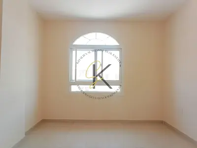Lavish 1 BHK available in muwaliah full of family building for contact Babar