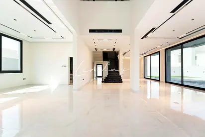 Luxury 4BR Villa | Pool and Service Block | New