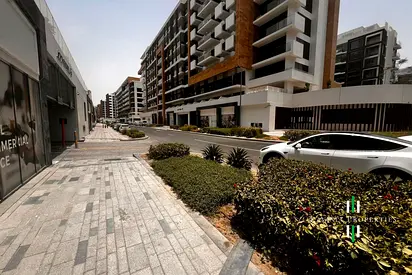 RETAIL FOR SALE | INVESTOR DEAL | PRIME LOCATION