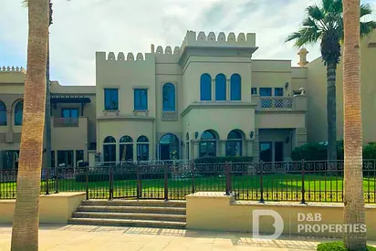 Luxury Living | Private Beach | Big Layout