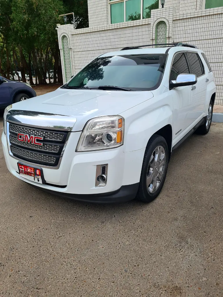 GMC Terrain 2013 — photo 1 of 11