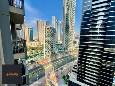 Vacant Apartment/ Spacious Unit/ High Floor
