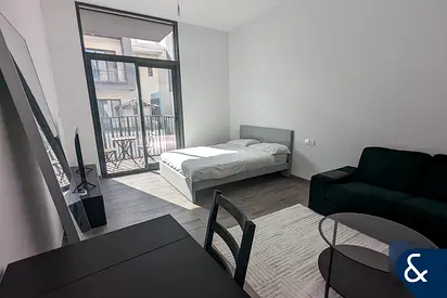 Studio Apartment | Tenanted | Parking on site