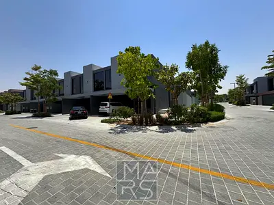 A Modern Sanctuary | Forest-Inspired Lifestyle | Smart Home Features | Corner 3 Bedroom