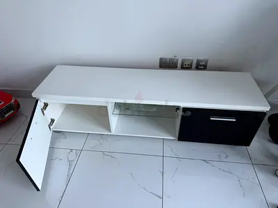 Tv table