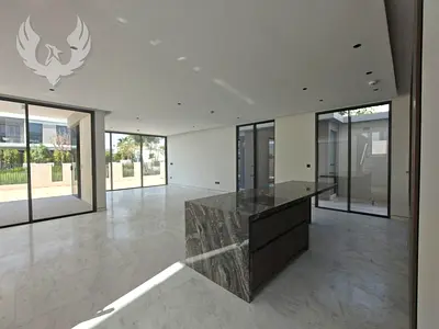 5 Bed Large | Corner Unit | Huge Plot