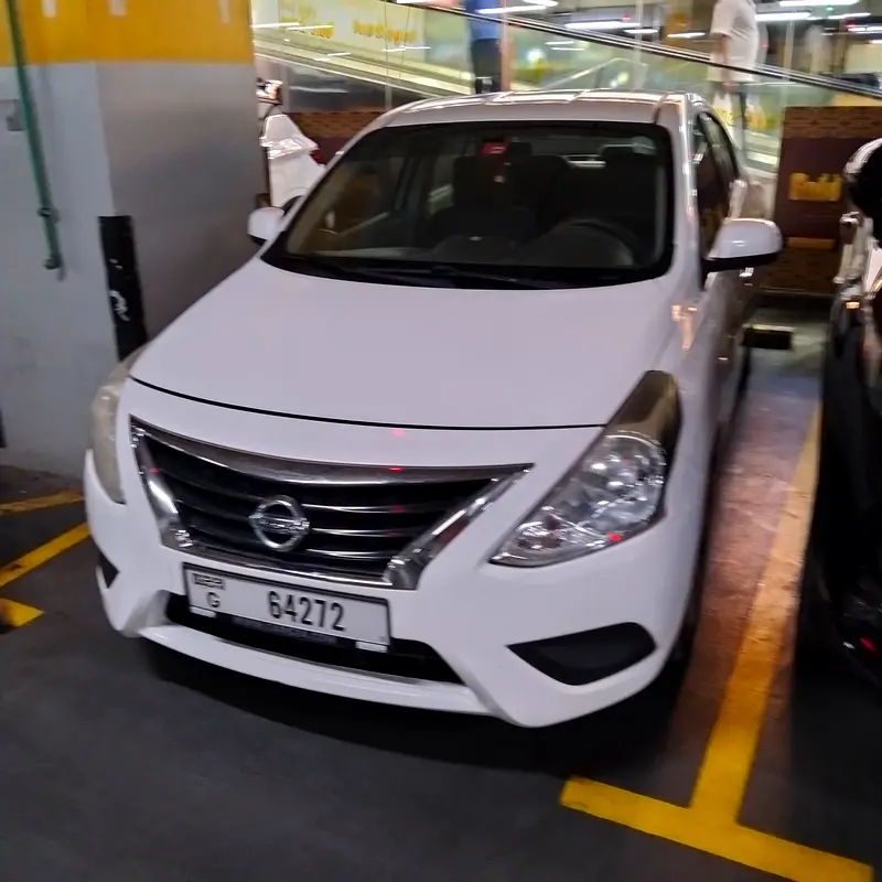 Nissan Sunny 2019 — photo 1 of 4