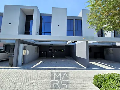Live in the Forest Brand New 3BR Townhouse in Kaya, Masaar