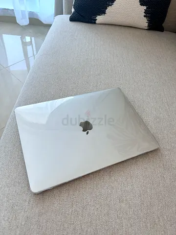 Apple MacBook (Silver) 2020. Intel Icore 3