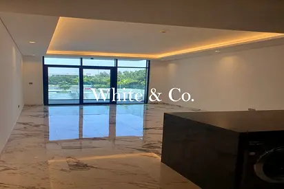 Elegant 1BR | Spacious Layout | Modern