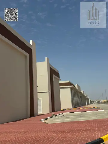 للبيع مبنى تجاري على الشارع العام في الحليو