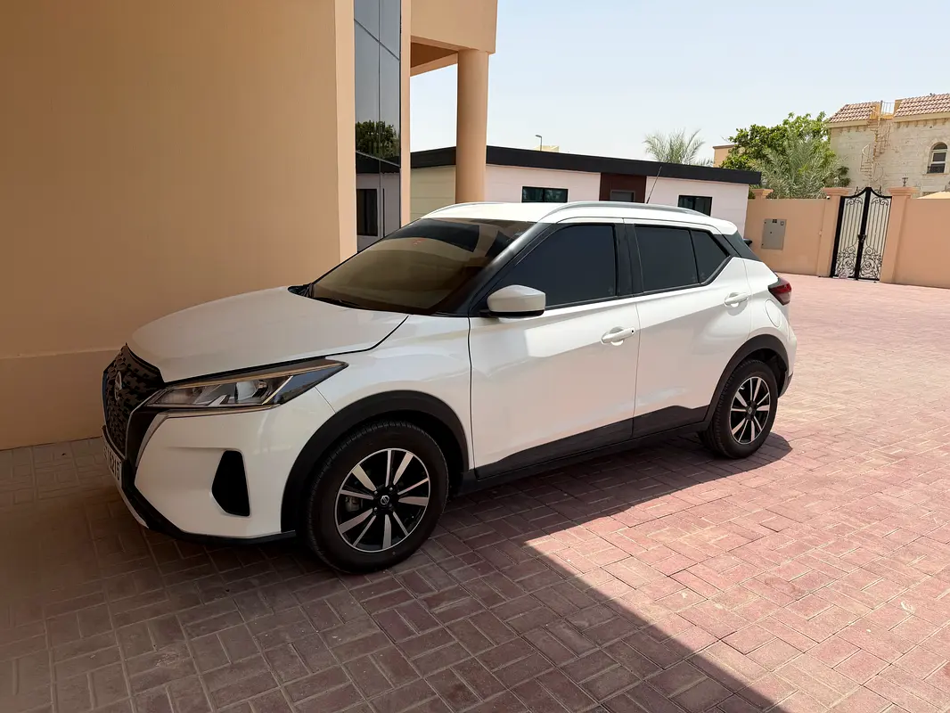 Nissan Kicks 2022 — photo 1 of 4