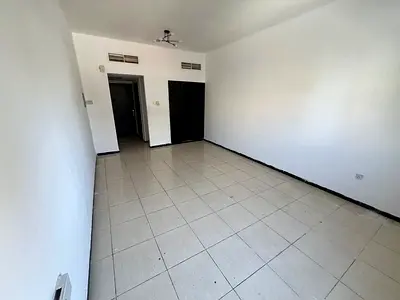 Excellent opportunity! Spacious studio apartment in a prime location, close to all public and commercial services, with easy access to Dubai and Sharj