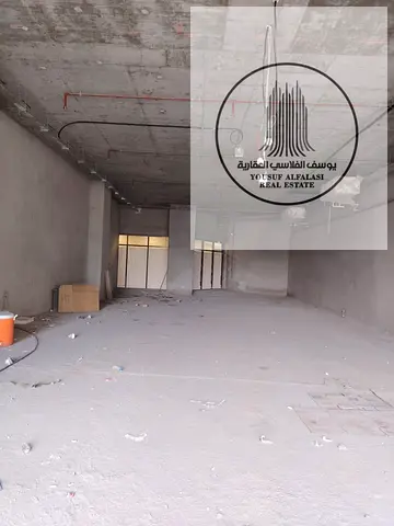 Shop available for rent in a prime location in Al Amrah. Area: 2,339 sq ft. Price: AED 210,510 per year.
