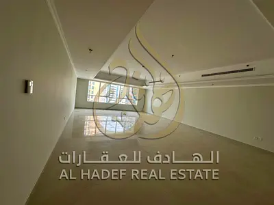 شقة 4 غرف وصالة للإيجار في القصباء – الشارقة | تكييف مجاني + باركن + تصديق العقد على المالك  الموقع: القصباء – الشارقة، موقع راقٍ وحيوي وقريب