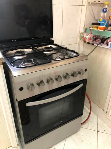 Used Big Cooking Range - freestanding gas cooker with oven - good working condition