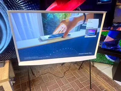 Samsung The Serif 55” QLED 4K Smart TV