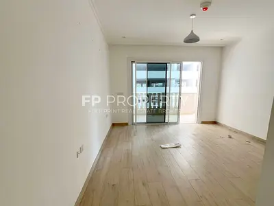 Spacious & Bright Apartment | Low Floor