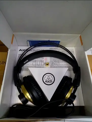 AKG K121 Studio Over-Ear Headphones - Good Condition