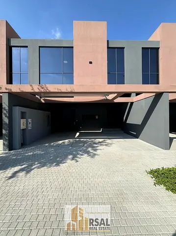4bedroom villa || Brand new || Maid room || Back door || Gym pool