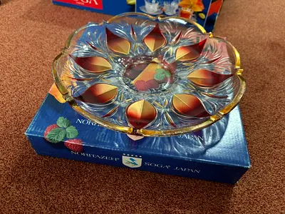 SOGA JAPAN Ruby and Gold Glass Bowl, 80 AED