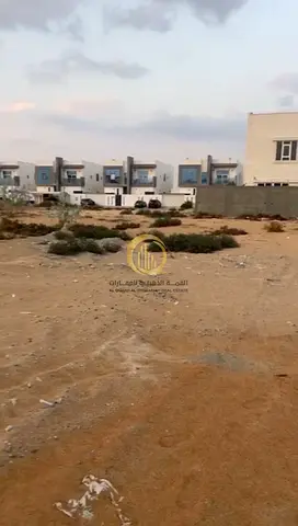 Land for sale in Al-Hawshi area, Al-Badi' suburb. Freehold ownership for all Arab nationalities. Land area: 6000 sq ft