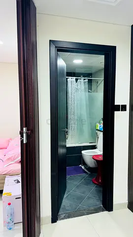 Huge master bedroom for rent in Jumeirah Garden city