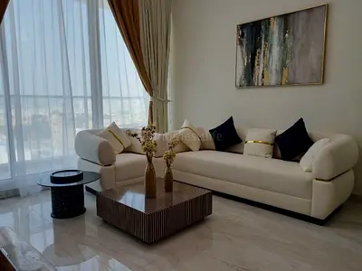 Luxury furnished 1BR | Study Room | Vacant