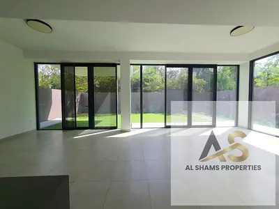 Spacious 4 Bedroom Villa for Rent - Premuim Location
