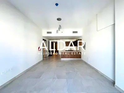 Near Circle Mall |Ready to Move |Prime Location